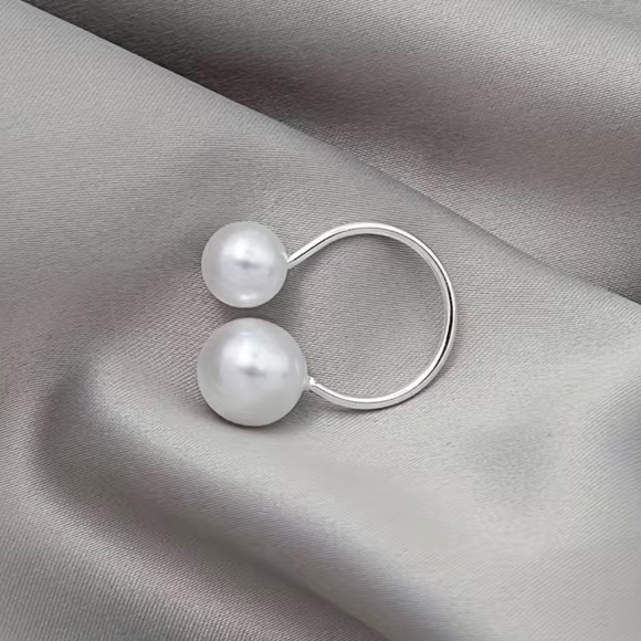 Silver Plated Faux Pearl Cuff  Elegant Ring - Picture 5 of 7